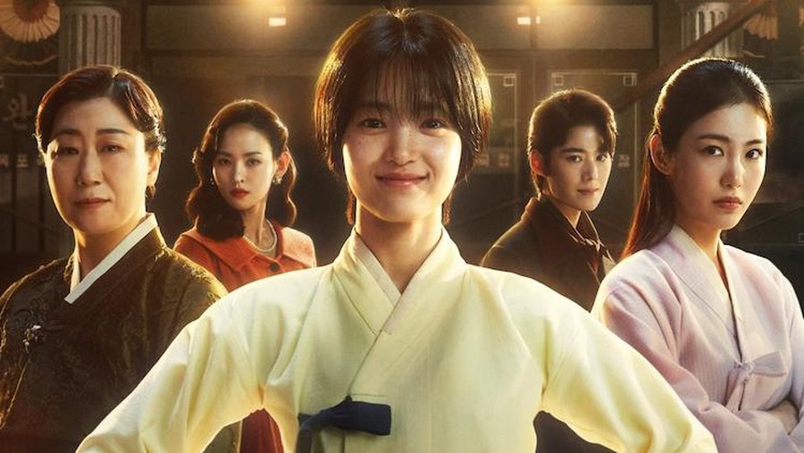 Transformasi Kim Tae Ri Berambut Bondol, Jadi Penjual Kerang di Drakor Baru