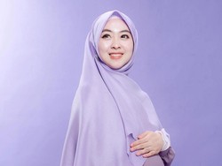 Naik Haji saat Hamil, Shindy Putri Merinding Dengar Ucapan Ria Ricis