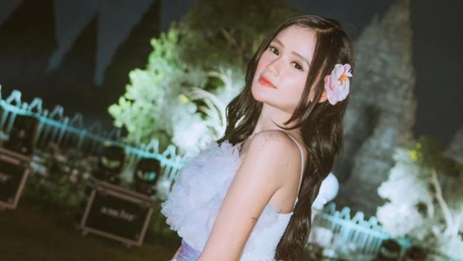 Berikut penjelasan dan kronologi konflik terkati royalti lagu Asmalibrasi antara Fanny Soegi dan mantan bandnya, Soegi Bornean.