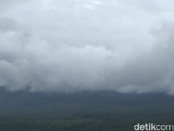 Gunung Semeru 4 Kali Erupsi Pagi Ini, Visual Letusan Tak Teramati