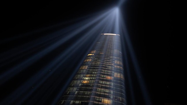 FOTO: Instalasi Cahaya Jelang 23 Tahun Tragedi 9/11