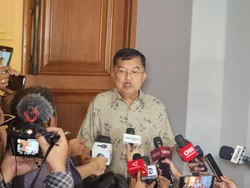 JK Minta Relawan PMI Percepat Penanganan Bencana di Sukabumi