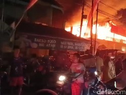Pasar Pasrepan Pasuruan Terbakar Hebat, Ratusan Kios Ludes