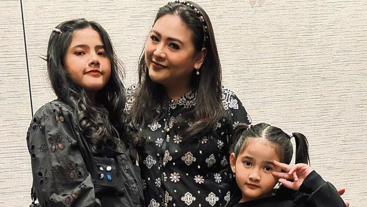 keluarga audy item dan iko uwais