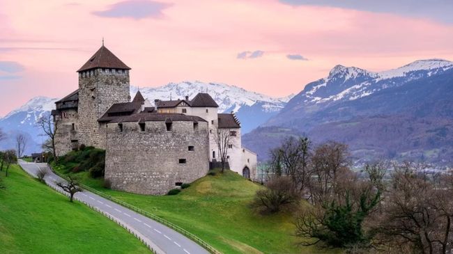 Ingin liburan di Eropa tapi tak ingin berdesakan dengan wisatawan lain? Kamu bisa coba mengunjungi negara-negara ini.