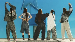 Lirik Lagu Toxic - Meovv