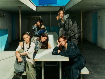 Lirik Lagu Lit Right Now - MEOVV