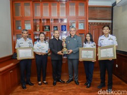 Pemkab Gianyar Raih Tiga Penghargaan Bidang Transportasi di Hub Space
