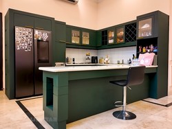 Sering Live Cooking Undang Chef, 7 Potret Dapur Rumah Aaliyah & Thariq Bernuansa Klasik