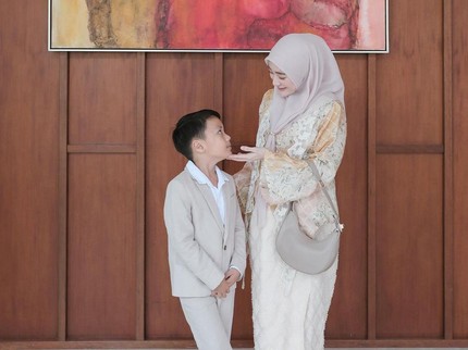 Curhat Larissa Chou Jadi Bunda di Usia Muda, Rasa Sakit Tak Penting Asal Anak Bahagia