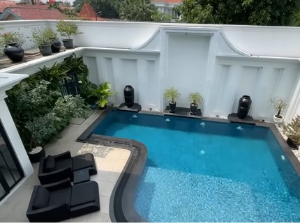 7 Potret Rumah Mewah Ivan Gunawan Seharga Rp8 M, Klasik Berhias Barang Antik