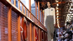 FOTO: Tommy Hilfiger Pamerkan Koleksi Teranyar di NYFW