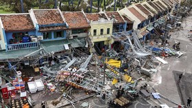 FOTO: Vietnam Luluh Lantak Diterjang Topan Super Yagi