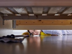 Jangan Taruh Barang-barang Ini di Kolong Tempat Tidur, Pokoknya Jangan