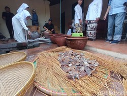 Bekasem Ikan, Hidangan Istimewa Saat Peringatan Maulid Nabi di Cirebon