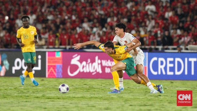 Perbandingan ranking FIFA antara Timnas Indonesia dan Australia terpaut jauh bak bumi dan langit jelang Kualifikasi Piala Dunia 2026.