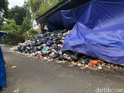 Gunungan Sampah Depo Kotabaru Jogja Bikin Resah, DLH: Besok Kita Kondisikan