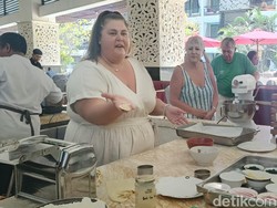 Trans Resort Bali Gelar Kelas Memasak Jelang Hari Jadi ke-10