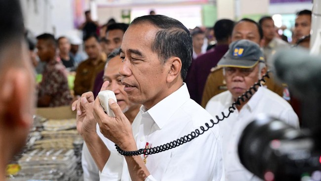 Jokowi disebut pernah meminta PT Timah Tbk agar turut mengakomodir masyarakat yang menjadi penambang illegal jadi legal.