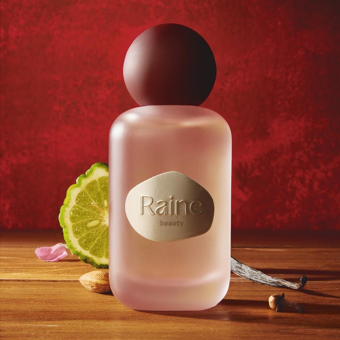 Raine Beauty Eau de Parfum - About Her