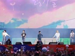 Lirik Lagu SEVENTEEN ft. DJ Khaled Love, Money, Fame dan Terjemahannya