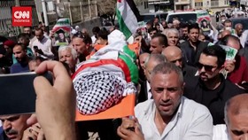 VIDEO: Warga Palestina Antar Jenazah Aysenur Ezgi yang Ditembak Israel