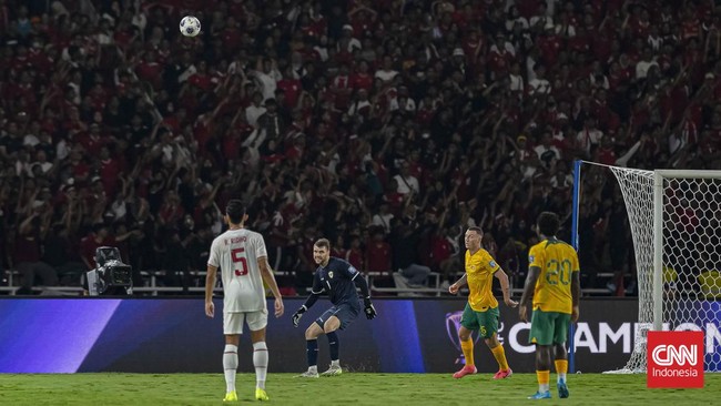 Legenda timnas Australia, Tim Cahill, memberi peringatan kepada pelatih The Socceroos Tony Popovic yang akan menghadapi Timnas Indonesia.