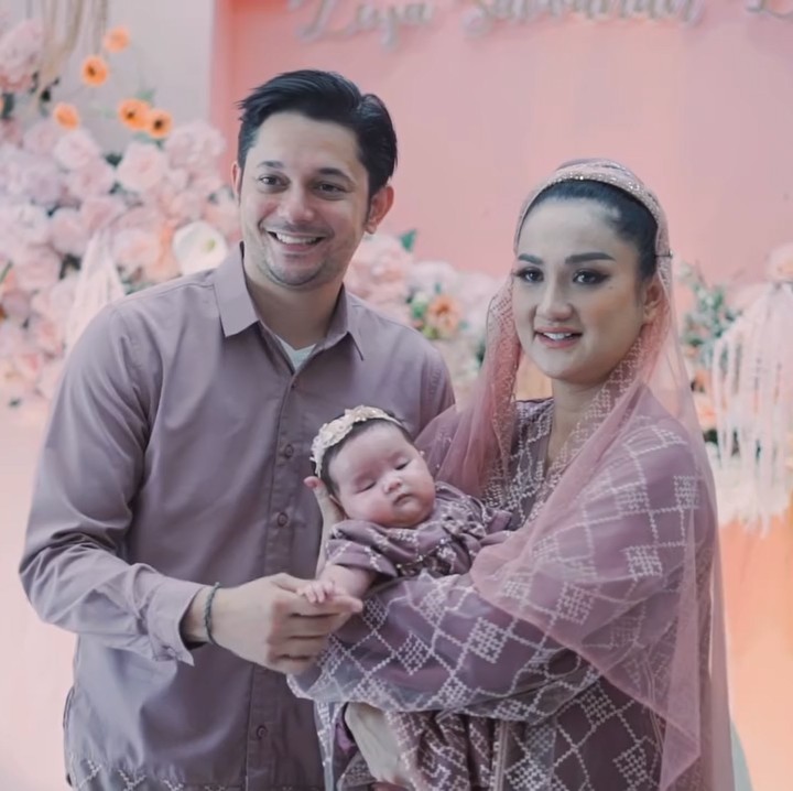 <p>Unggahan Tengku Dewi ini juga mendapat banyak reaksi dari netizen. Kita doakan, semoga Baby Zeya tumbuh menjadi anak yang sehat, bahagia, dan membanggakan, ya. (Foto: Instagram @tengkudewiputri_tdp)</p>