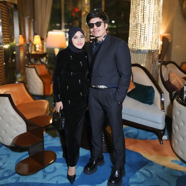 Sikap Atta Halilintar Saat Kunjungi Rumah Pengasuh Azura di Kampung Disorot