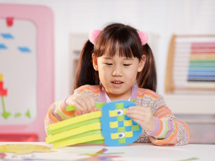 10 Ciri-ciri Anak Pintar Sejak Dini dan Cara Mendidiknya yang Tepat Menurut Psikolog