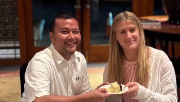 img-title Senang di Indonesia, Petenis Eugenie Bouchard Dapat Kue Istimewa dari Pengacara Ini