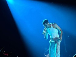 Lirik Lagu Make You Mine - Giveon