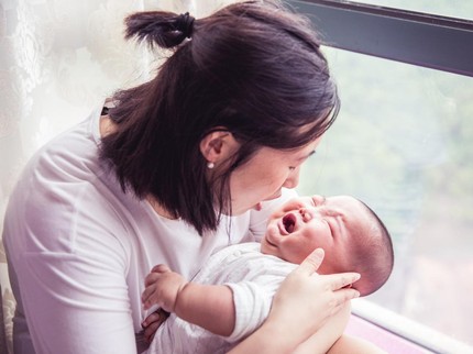 Tahapan Perkembangan Bahasa pada Bayi Menurut Dokter Anak, Bunda Perlu Tahu