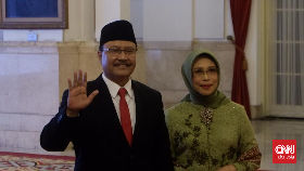 Jokowi Resmi Lantik Gus Ipul Jadi Mensos Gantikan Risma