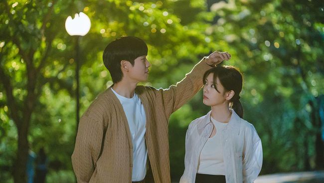 5 Drakor Romantis Tentang Teman Jadi Cinta yang Siap Bikin Baper di Akhir Pekan