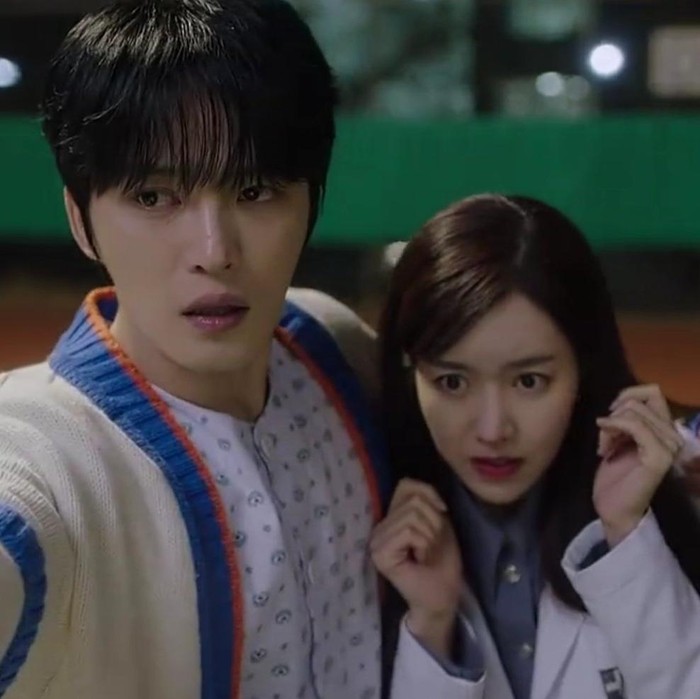 Kim Jae Joong dan Jin Se Yeon di Bad Memory Eraser