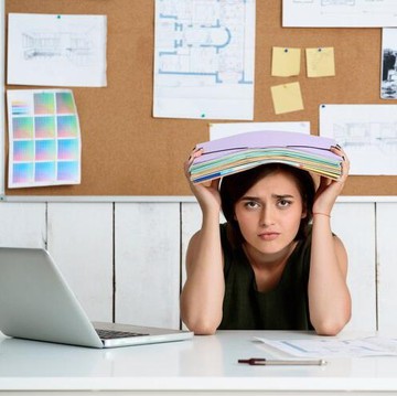 5 Ciri Kepribadian di Balik Orang yang Suka Menunda Pekerjaan, Termasuk Kamu?