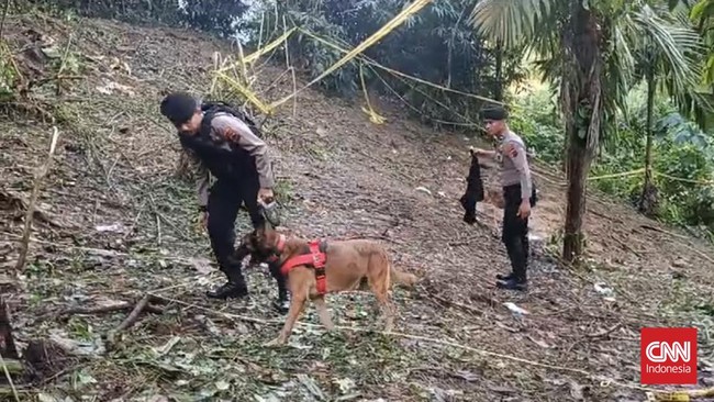 Polisi menyebut terduga pelaku pembunuhan gadis penjual gorengan lebih mengenal medan pelarian sehingga susah dikejar dan ditangkap petugas.