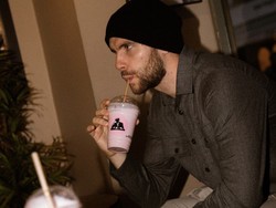 Momen Maarten Paes Beli Bubur Ayam Pakai Bahasa Indonesia Jadi Sorotan