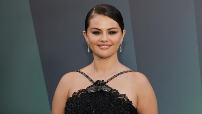 LOS ANGELES, CALIFORNIA - AUGUST 22: Selena Gomez attends the Season 4 premiere of Hulu's "Only Murders In The Building" at Paramount Studios on August 22, 2024 in Los Angeles, California.   Kevin Winter/Getty Images/AFP (Photo by KEVIN WINTER / GETT
