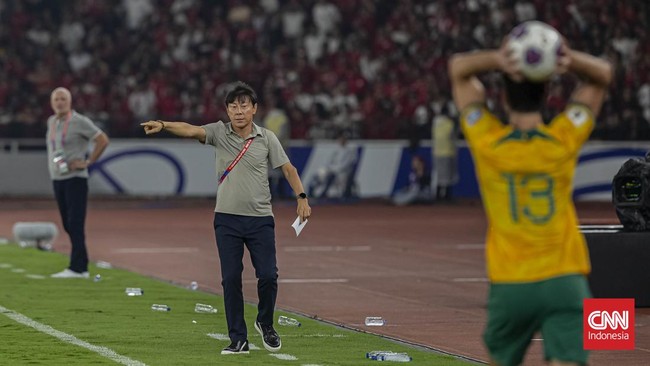 Pelatih Timnas Indonesia Shin Tae Yong menunjukkan ekspresi kaget saat mengetahui Timnas Indonesia pernah mengalami kekalahan telak 0-10 dari Bahrain.