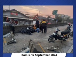 Mobil Boks Pecah Ban di Flyover Pesing Tabrak Pemotor CB-R, Korban Terluka
