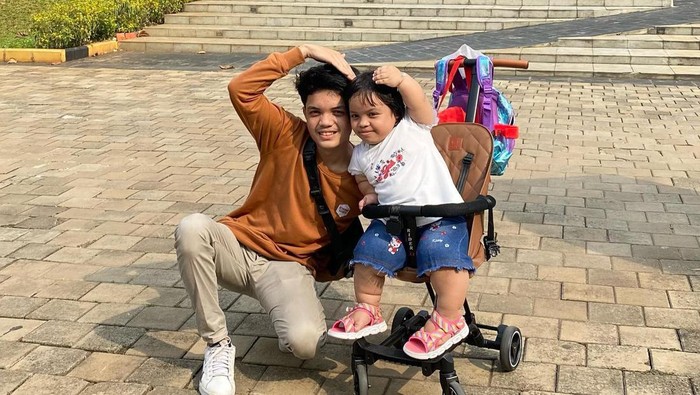 Adam dan Nabila anak Ucok Baba