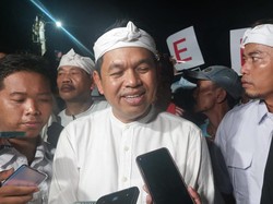Dedi Mulyadi Janji Bangun PLTSa-Naikkan Pendapatan Tukang Sapu di Jabar
