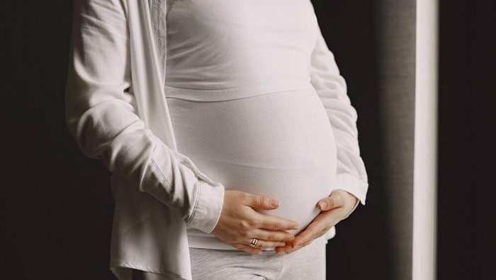 img-title Hal-hal yang Tidak Boleh Dilakukan Ibu Hamil 8 Bulan, Naik Kendaraan Umum Salah Satunya?