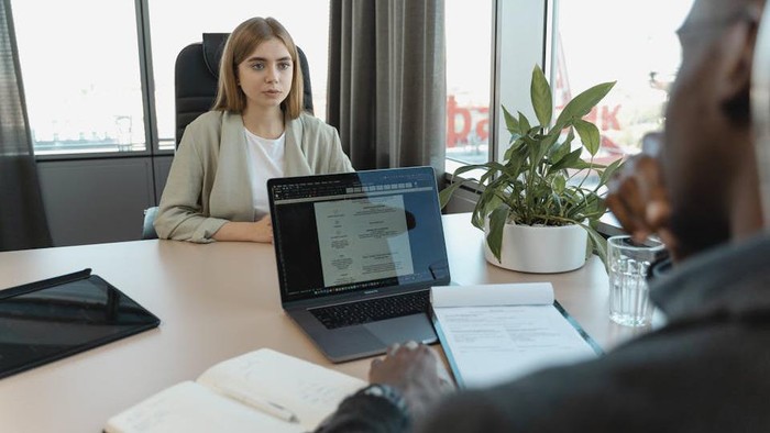Biar Wawancara Lancar, Ini 5 Trik Public Speaking yang Cocok untuk Pemula