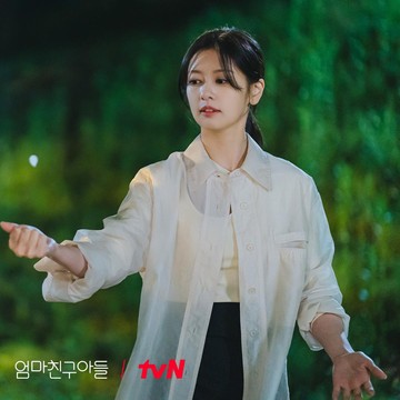 Jadi Anak Perempuan Pertama di Keluarga? Coba Nonton 5 Drakor yang 'Relate' Ini!