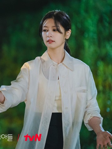 img-title Intip Transformasi Penampilan Jung So Min dari Proyek Lama Hingga Drama Korea Terbarunya