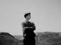 Lirik Lagu Home - Luke Chiang