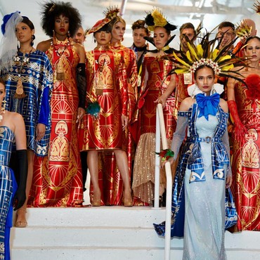 Intip Potret Penampilan Karya Para Desainer Nusantara di New York Indonesia Fashion Week